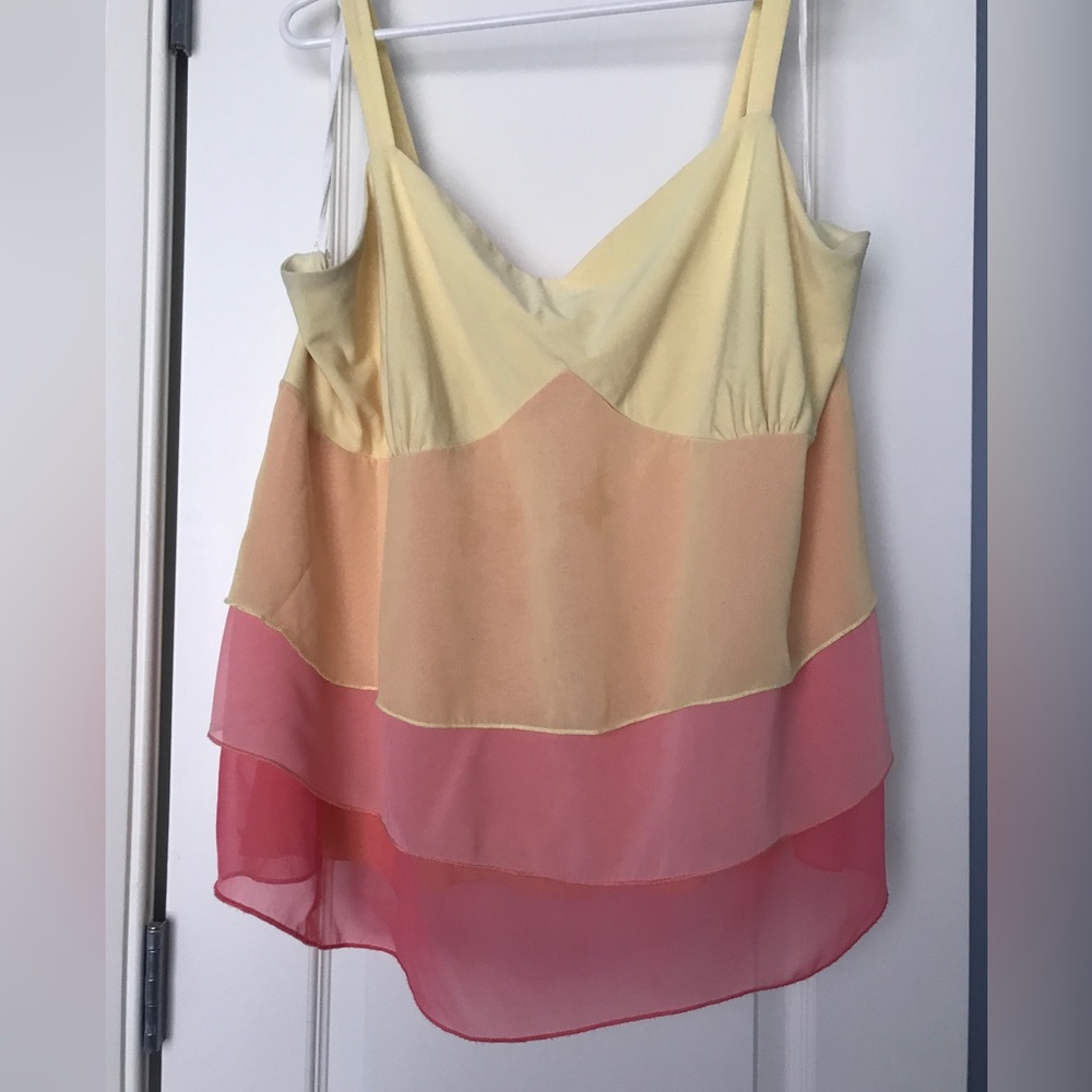 Sherbet colors: flowy top size 26/28